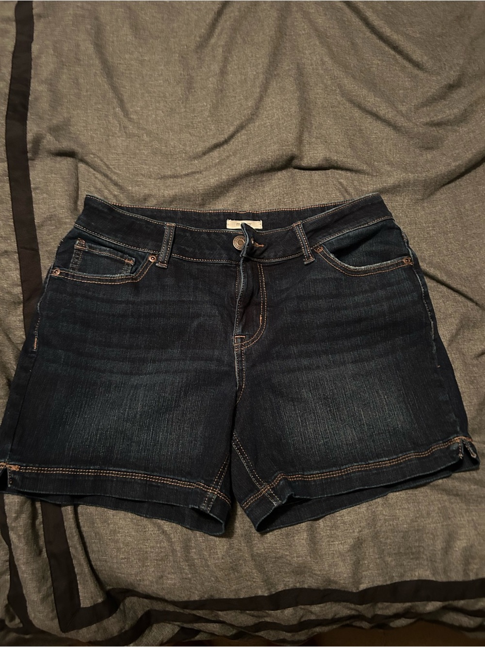 Maurice’s Dark Blue Denim Women’s Shorts 5 inch